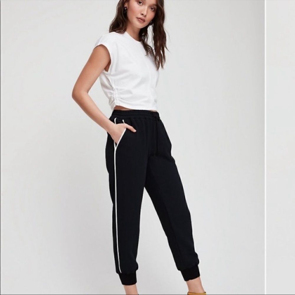 Aritzia Wilfred Free Black Buffon Jogger Pants with side stripe Sz XXS